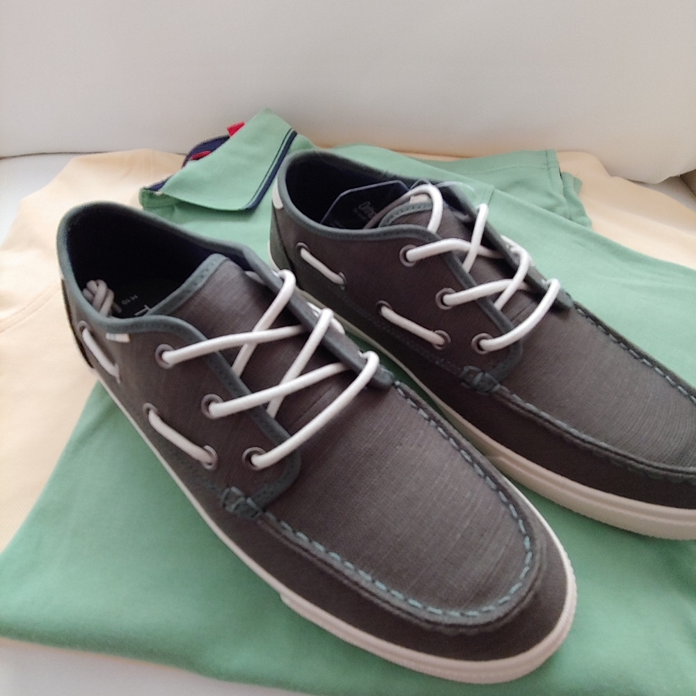 Men's Shoes - Picture 2 of 8